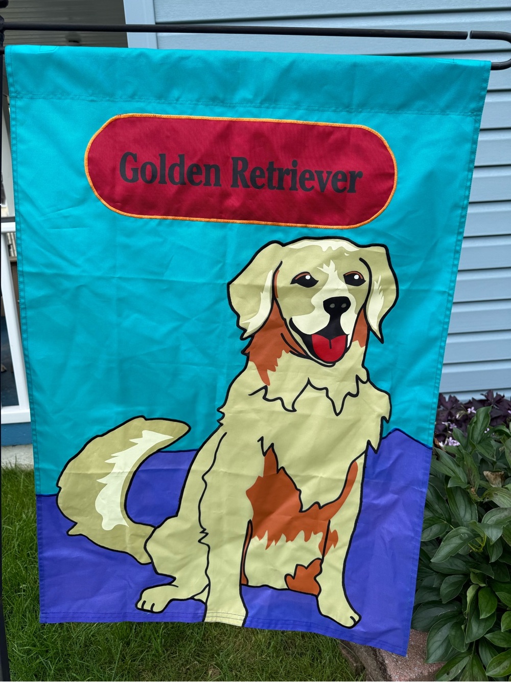 Like New, Large Double Sided Golden Retriever Flag - Picture 3 of 4